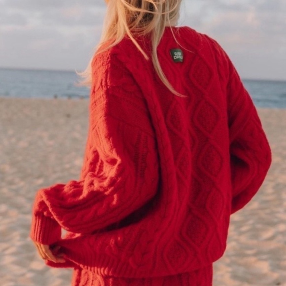 Daily Drills cable knit red sweater sz